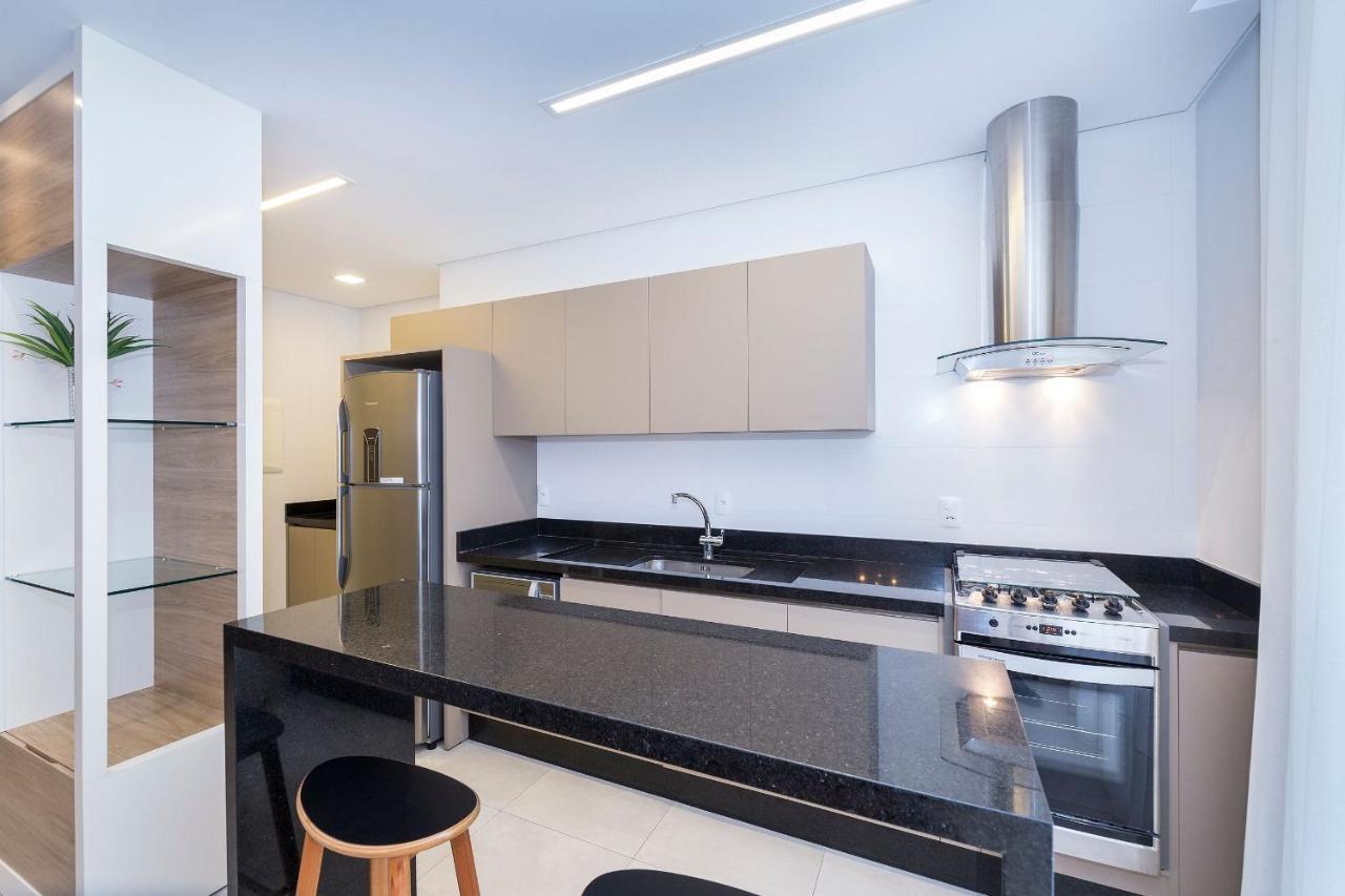 Porto Madero 303 - Apartamento No Centro De Bombinhas - Rooftop Com Piscina E Academia - A Poucos Metros Da Praia - エクステリア 写真