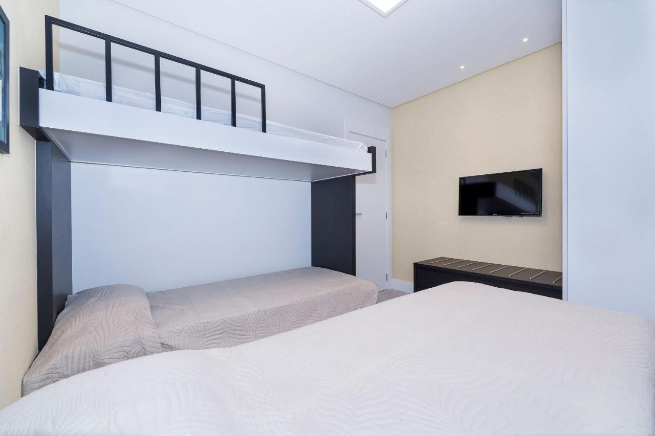 Porto Madero 303 - Apartamento No Centro De Bombinhas - Rooftop Com Piscina E Academia - A Poucos Metros Da Praia - エクステリア 写真